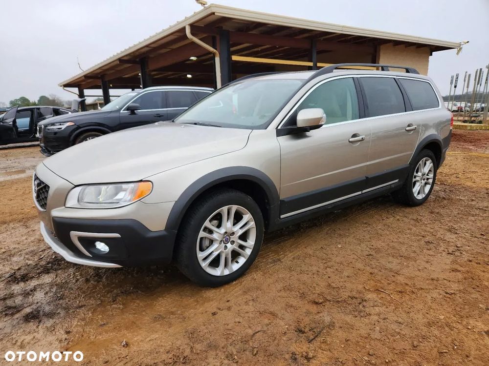 Volvo XC 70 T5 AWD Dynamic Momentum - 1