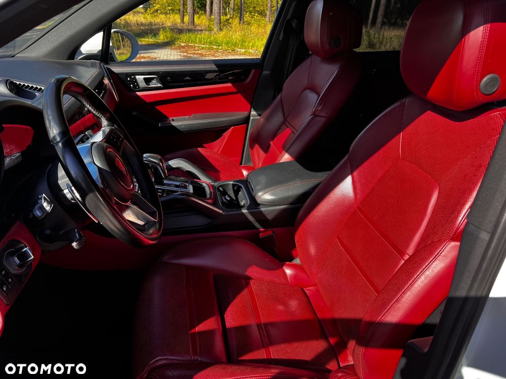 Porsche Cayenne S - 24