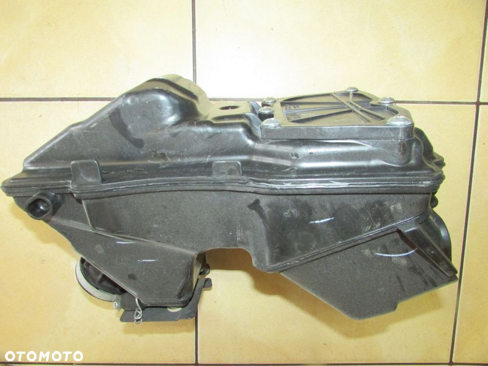 Husqvarna Vitpilen 401 puszka filtra airbox - 2