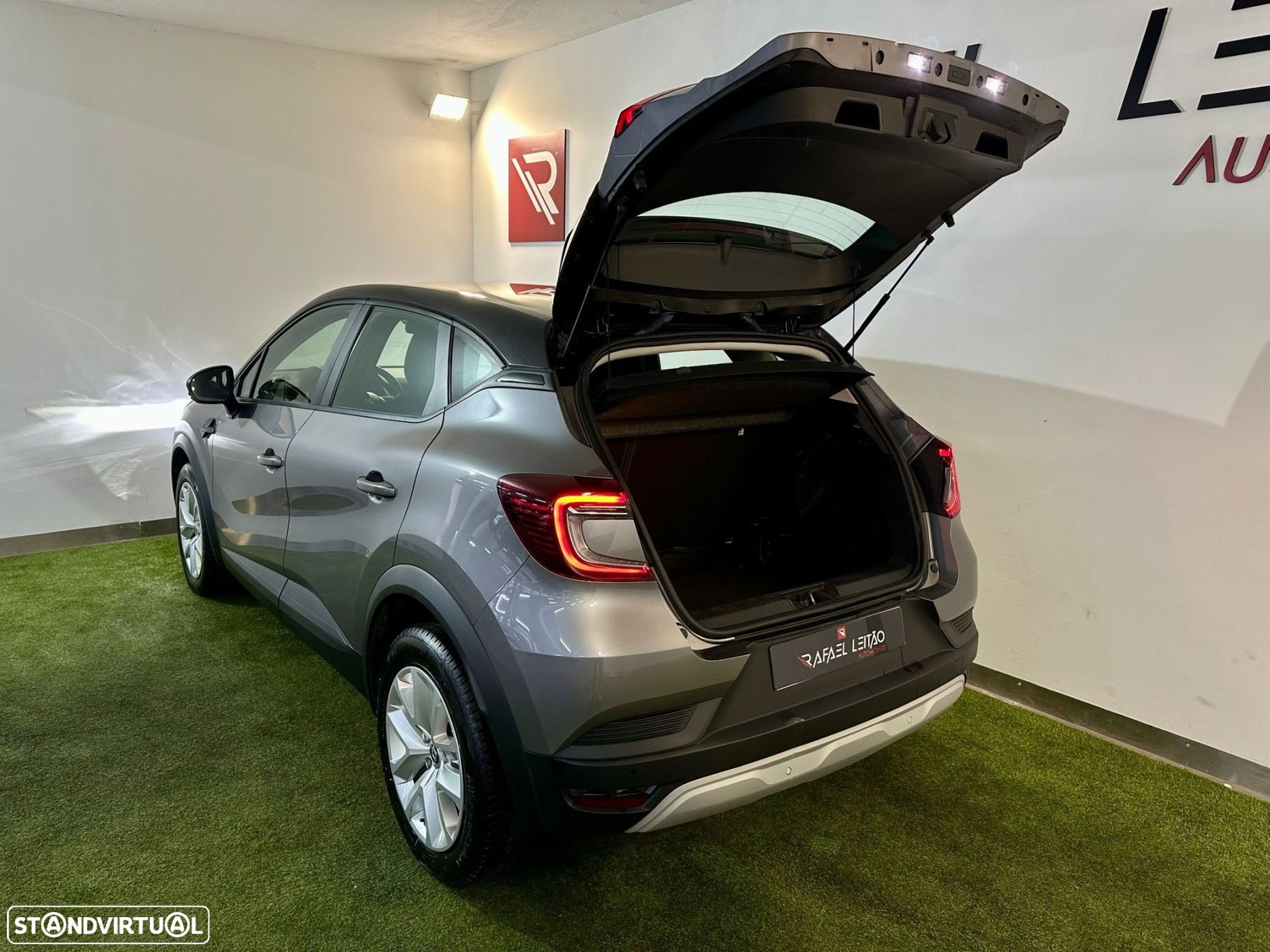 Renault Captur 1.0 TCe Equilibre - 27