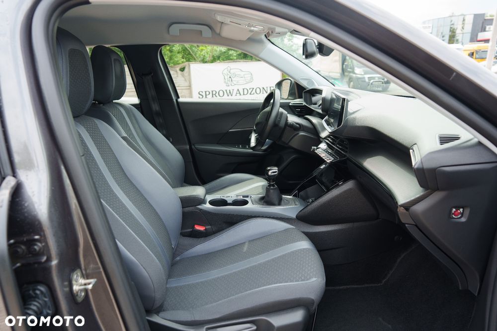 Peugeot 2008 PureTech 130 Allure - 22