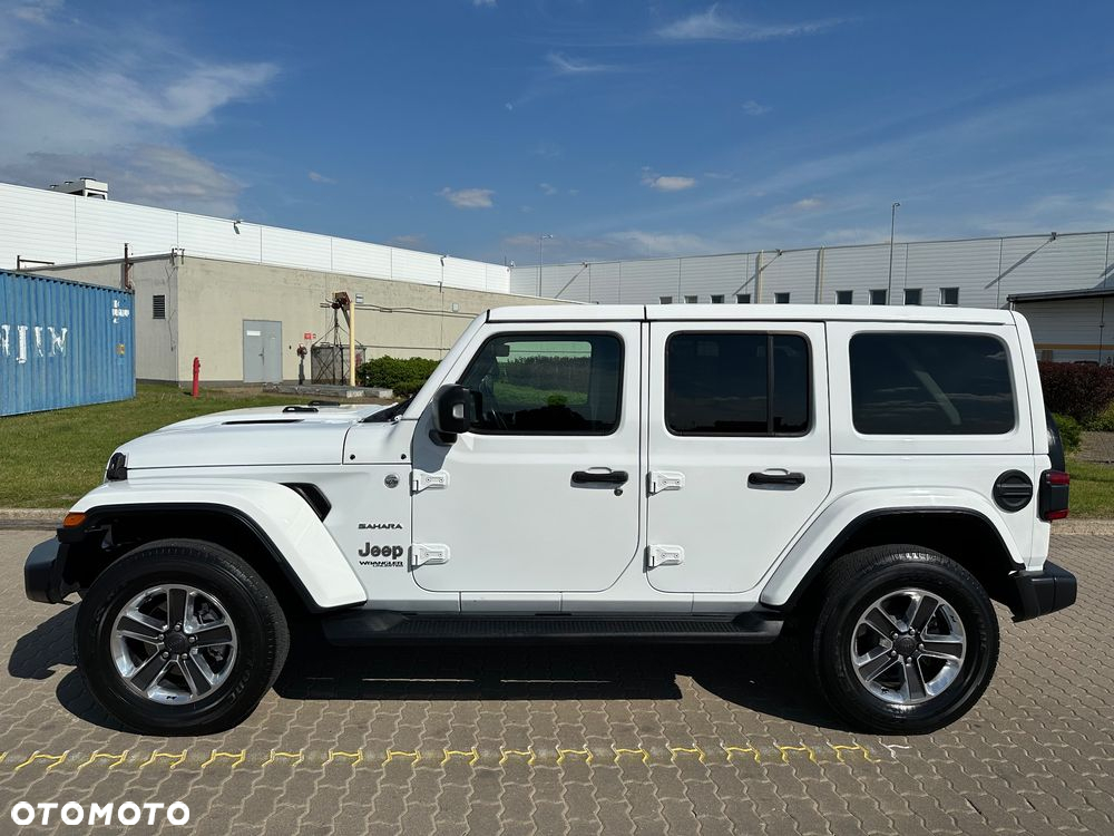 Jeep Wrangler Unlimited GME 2.0 Turbo Sahara - 13