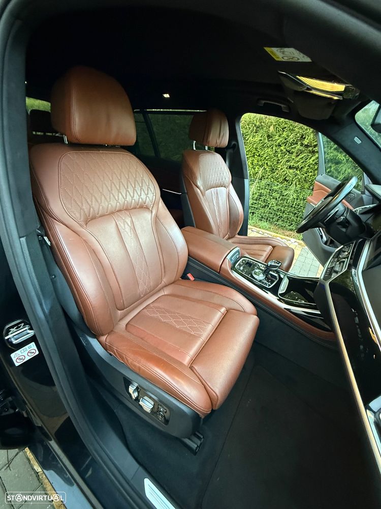 BMW X7 30 d xDrive Pack M - 28