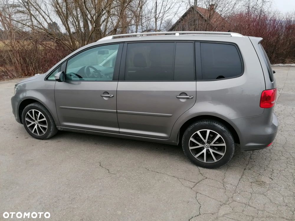 Volkswagen Touran - 6