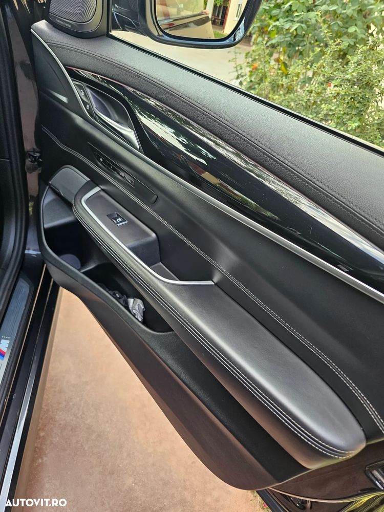 BMW Seria 6 640i xDrive - 32