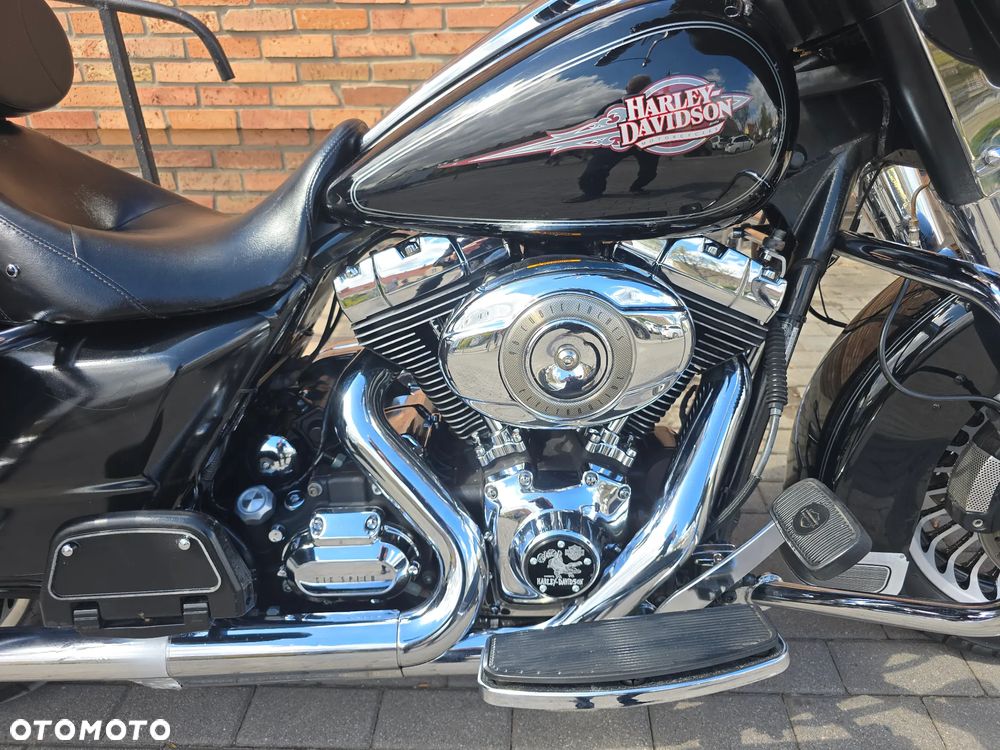 Harley-Davidson FLHT Electra Glide Standard - 12