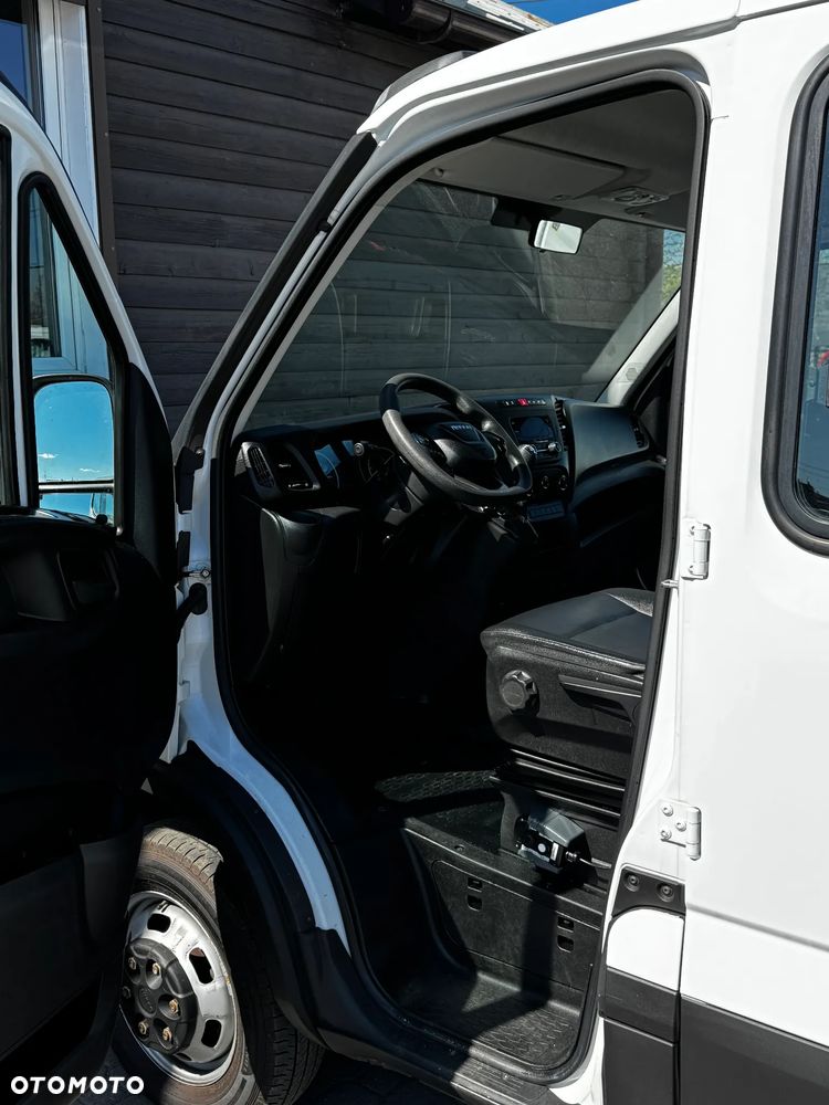 Iveco DAILY 35C16 C 16 - 12