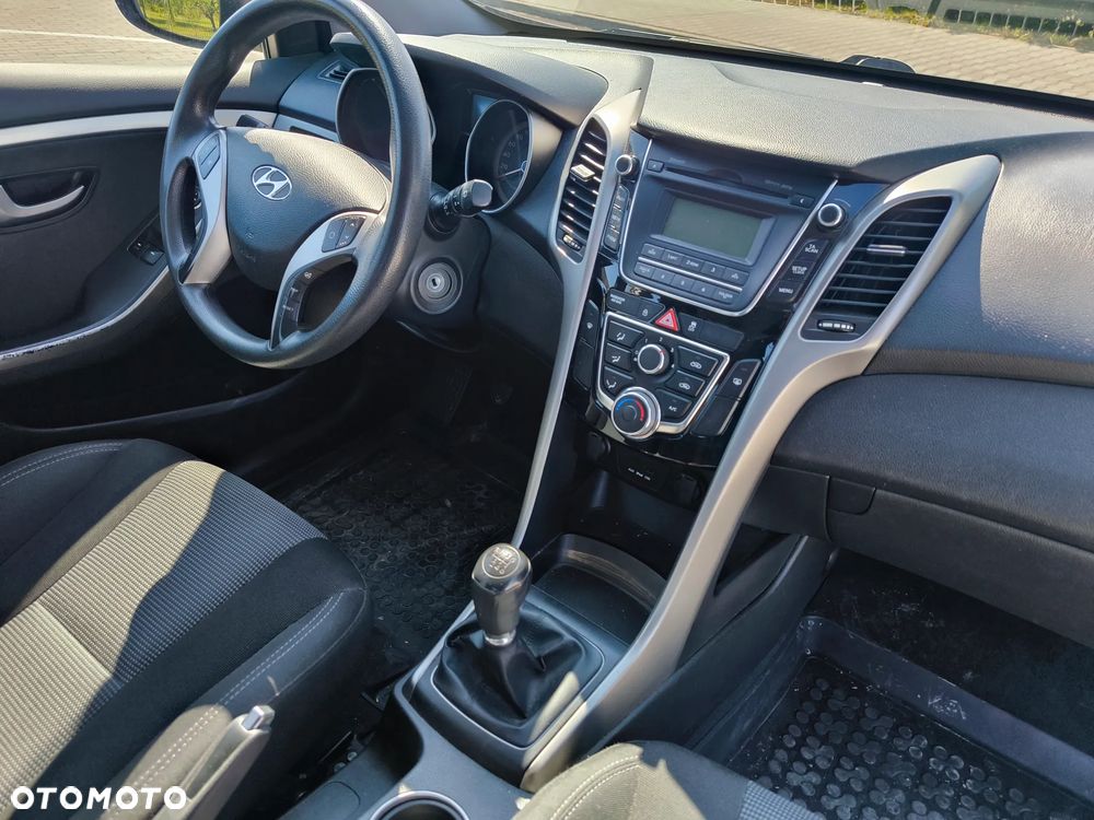 Hyundai i30 1.4 Classic + - 13