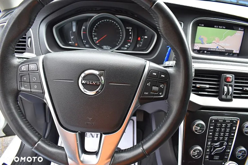 Volvo V40 T2 Geartronic Summum - 17
