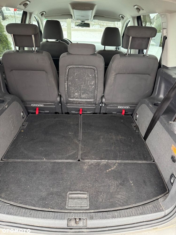 Volkswagen Touran 2.0 TDI DPF Comfortline - 13