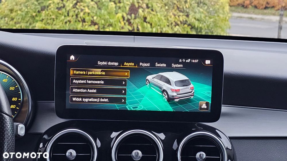 Mercedes-Benz GLC 300 e 4-Matic - 30