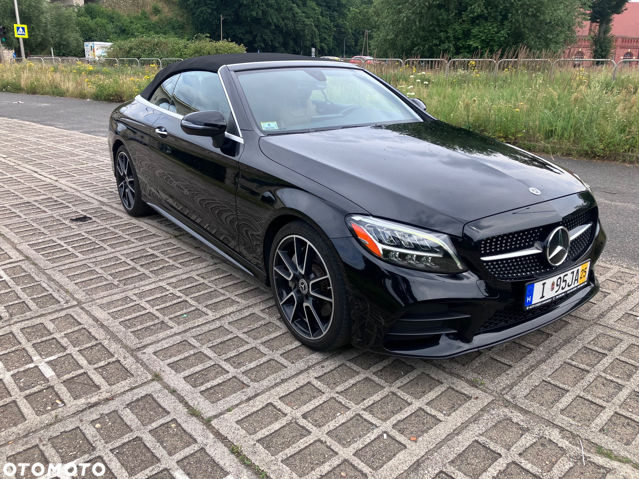 Mercedes-Benz Klasa C 300 9G-TRONIC AMG Line - 3