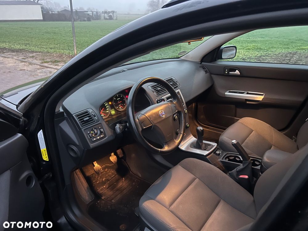 Volvo V50 1.6D Momentum - 13