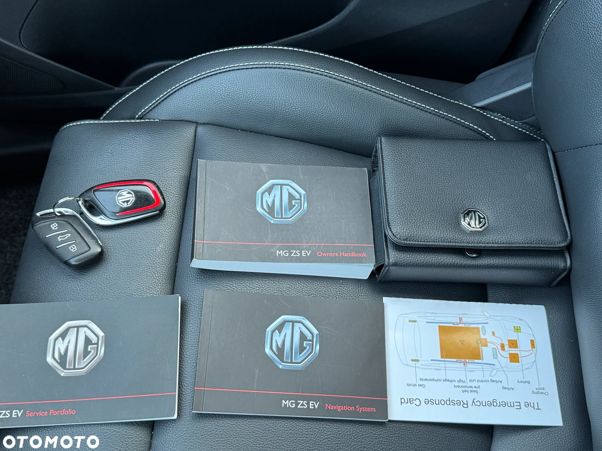 MG ZS EV Luxury - 38