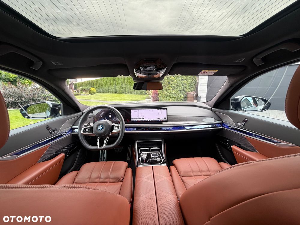 BMW Seria 7 M760e PHEV xDrive Individual Edition sport - 5