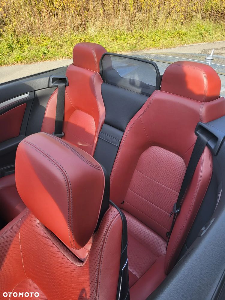 Mercedes-Benz E-Class 2011 photo 5