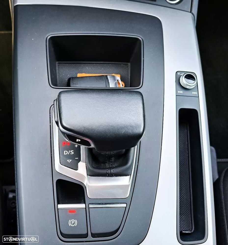 Audi Q5 50 TFSIe quattro S tronic S line business - 17