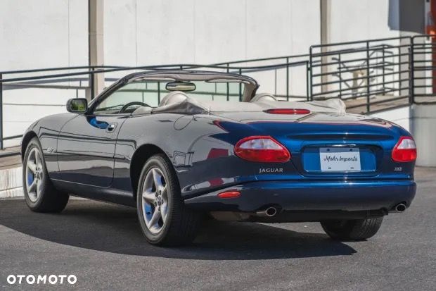 Jaguar XK8 - 4