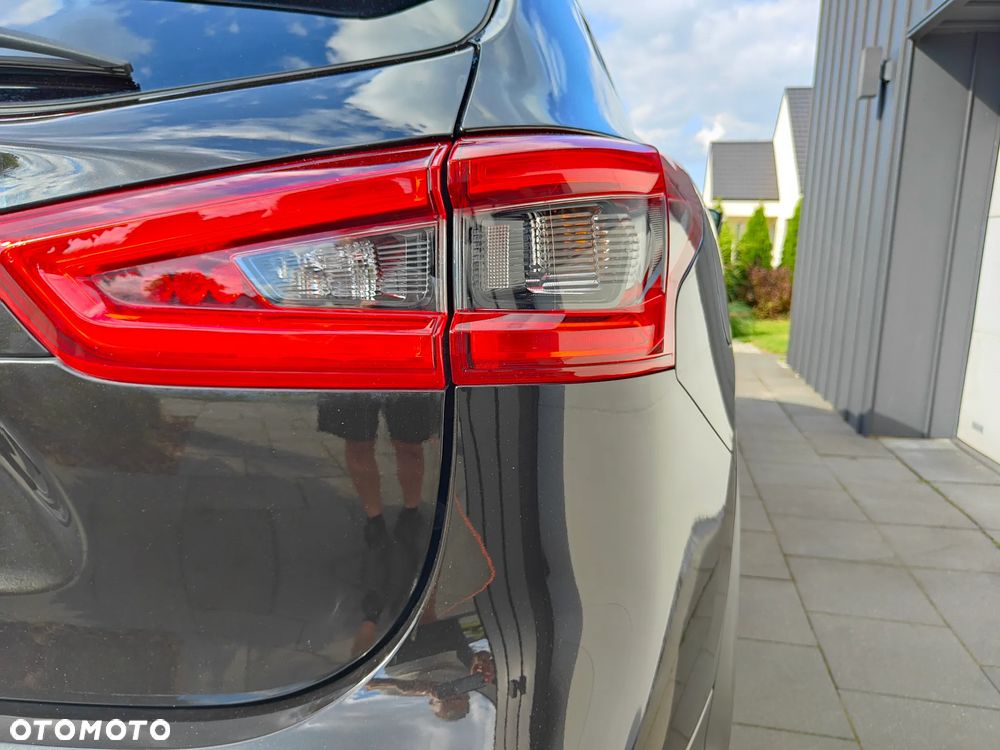 Nissan Qashqai 1.5 dCi N-Connecta - 21