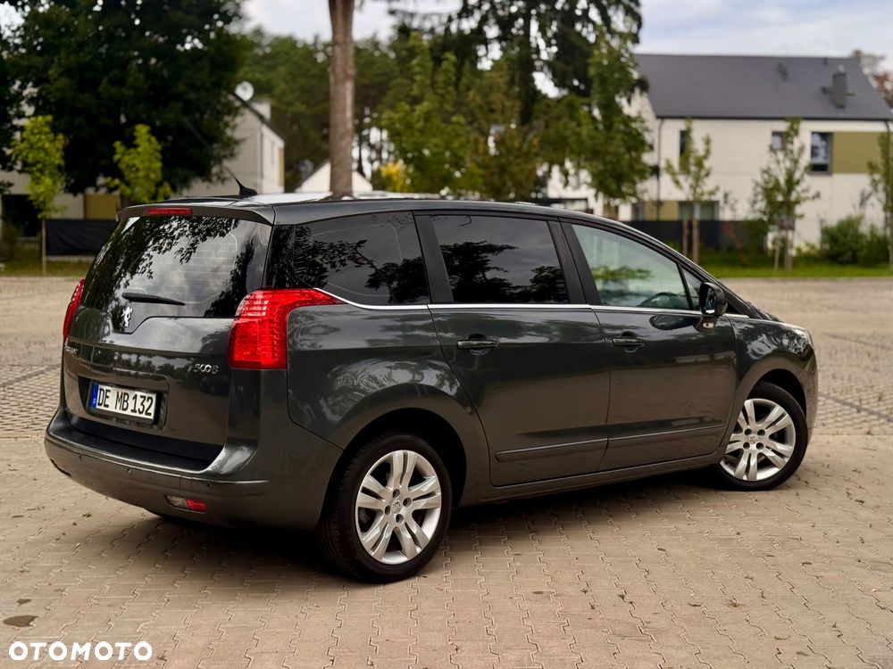 Peugeot 5008 HDI FAP 115 Family - 22