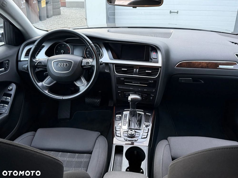 Audi A4 Avant 2.0 TDI DPF clean diesel quattro S tronic Ambition - 11