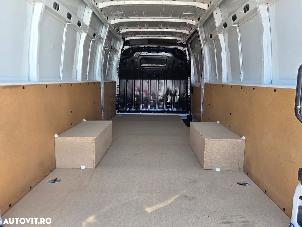 Renault New Master Axa Dubla L5H3 - 12