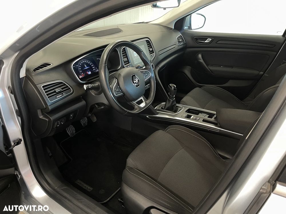Renault Megane TCe 140 GPF Equilibre - 6