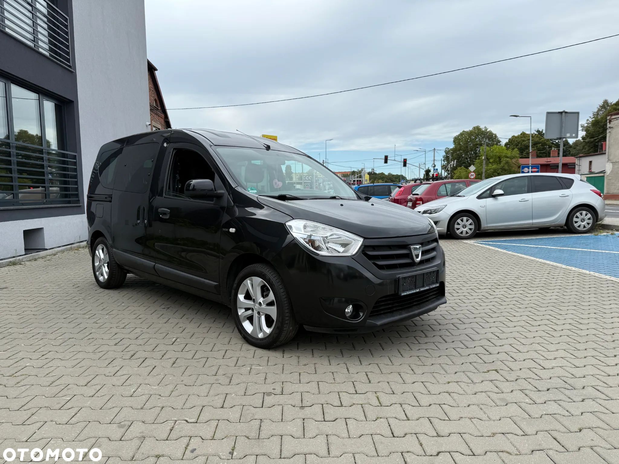 Dacia Dokker - 1