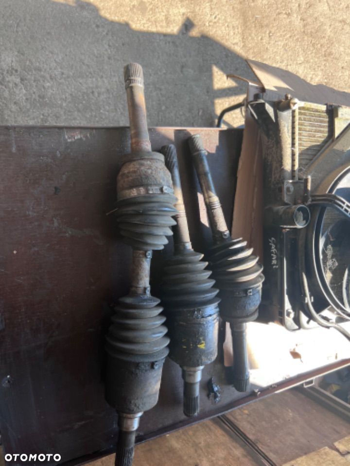 Przegub półosi przedniej wewnętrzny zewnętrzny tata xenon2.2dicor