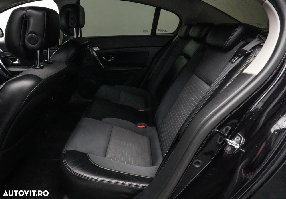 Renault Latitude 2.0 dCi Luxury CVA - 15