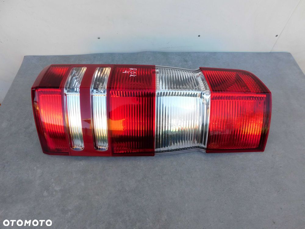 Mercedes Sprinter 906 lampa PRAWA tył pasażera 06-17r Oryginał ŁADNA