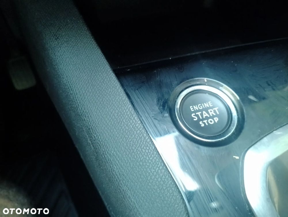 Peugeot 3008 BlueHDi 130 Stop & Start EAT8 Active Business-Paket - 12