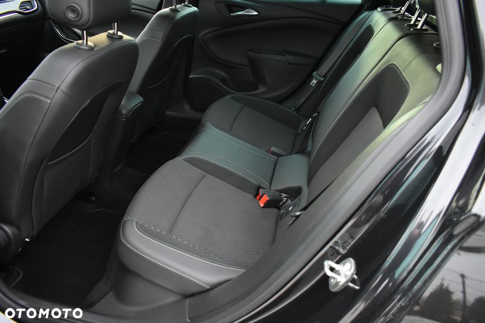 Opel Astra 1.4 Turbo Business - 7