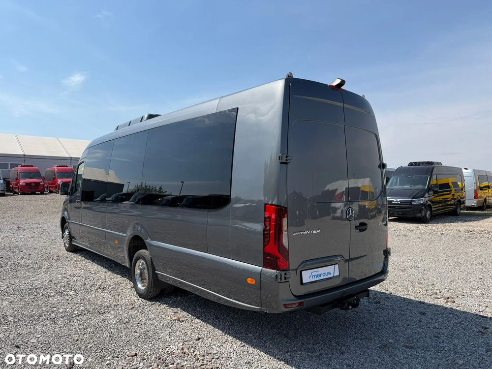 Mercedes-Benz Sprinter 519 - 8