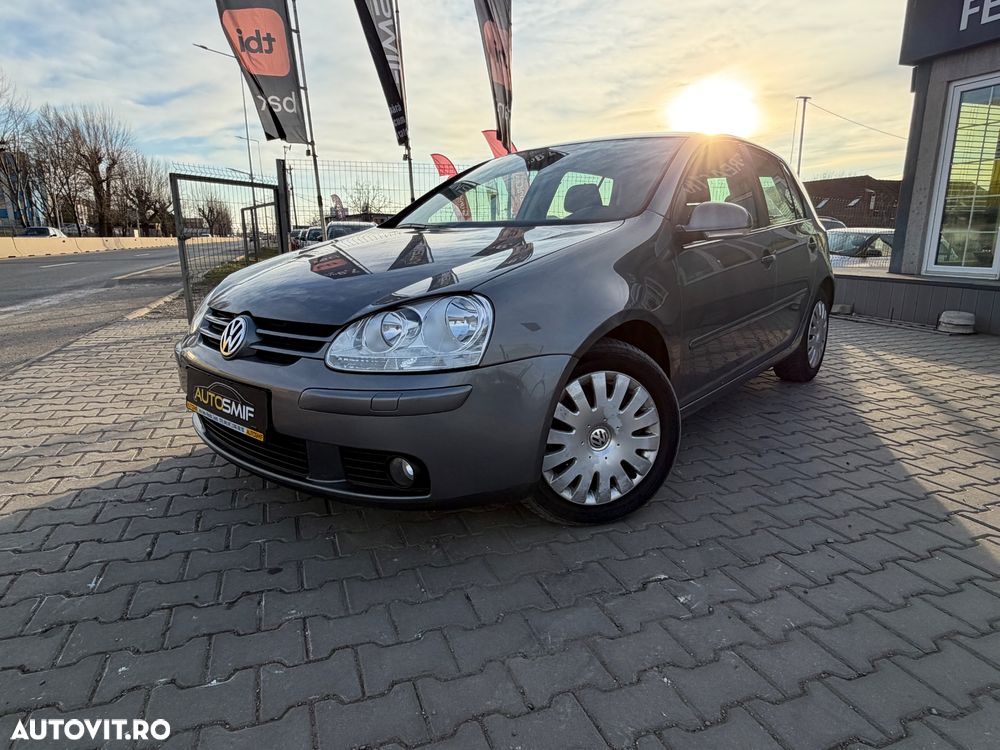 Volkswagen Golf 1.9 TDI DPF Tour - 1