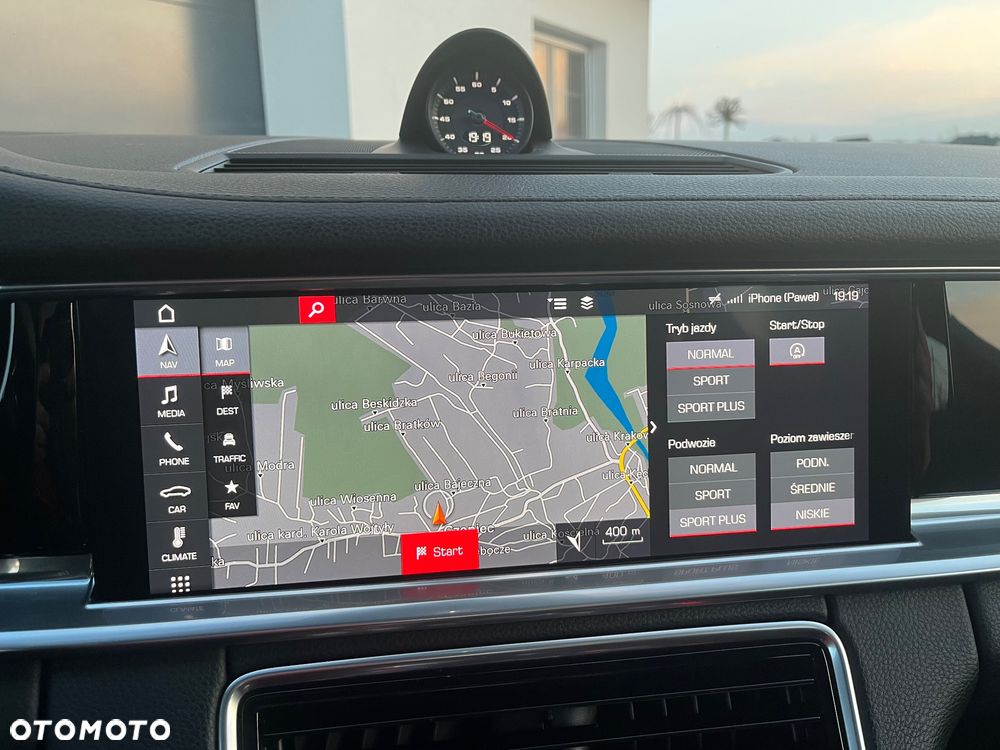 Porsche Panamera 4 - 35