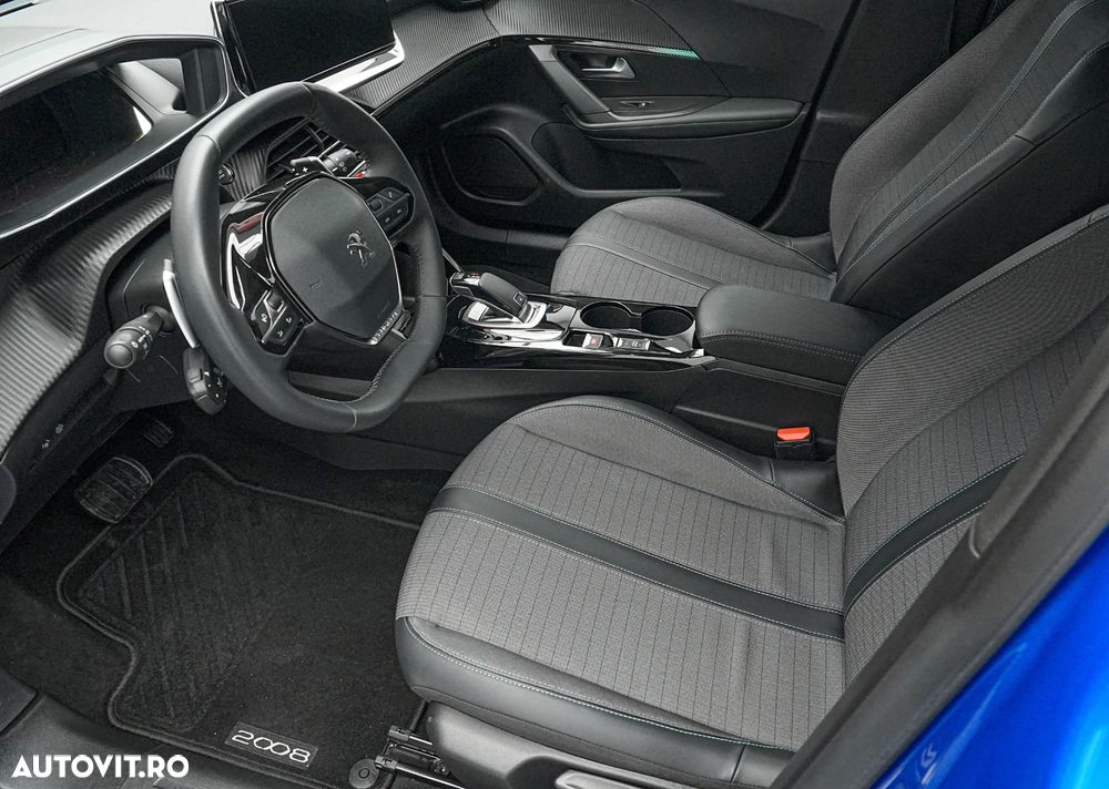 Peugeot 2008 1.5 BlueHDI 130 S&S EAT8 Allure - 12