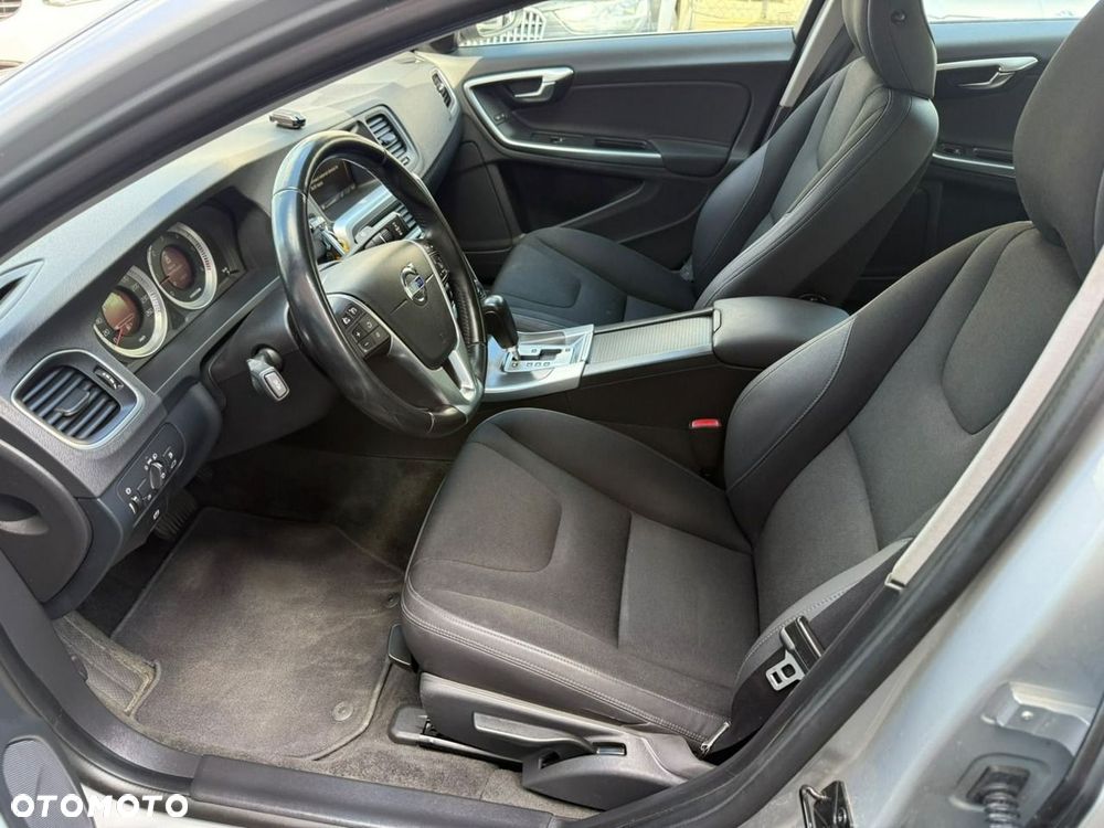 Volvo S60 - 37