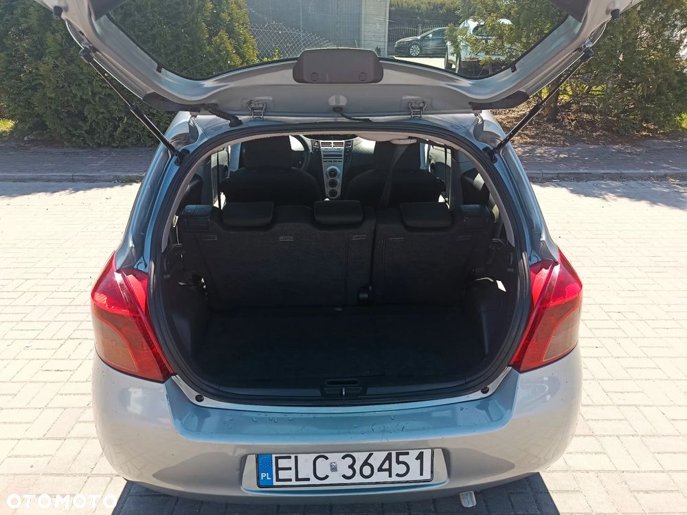 Toyota Yaris 1.0 VVT-i - 5