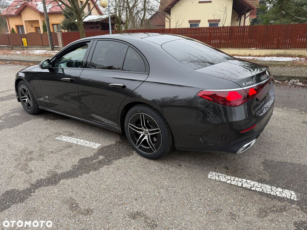 Mercedes-Benz Klasa E 200 9G-TRONIC Edition AMG Line - 23