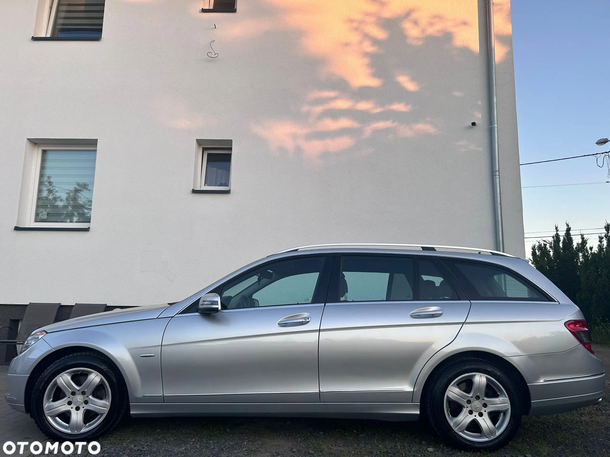 Mercedes-Benz Klasa C 220 T CDI DPF Automatik Avantgarde - 2