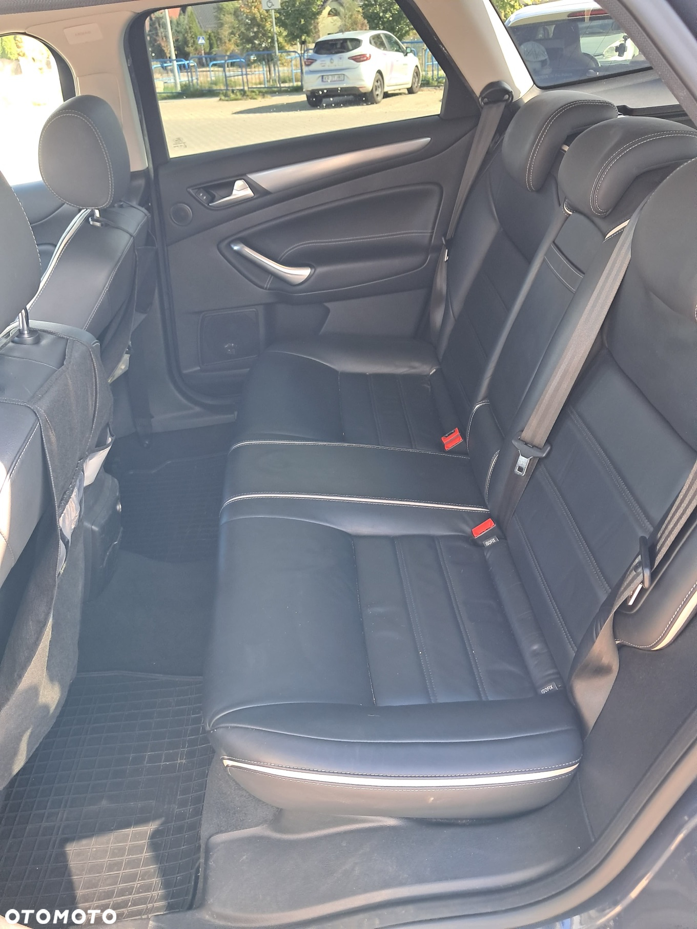 Ford Mondeo - 8
