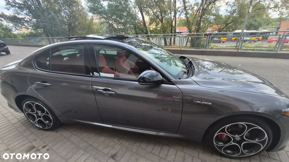 Alfa Romeo Giulia 2.0 Turbo 16V AT8-Q4 Veloce - 10