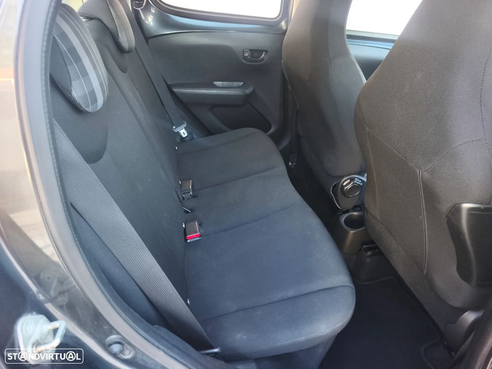 Peugeot 108 1.0 VTi Allure - 29