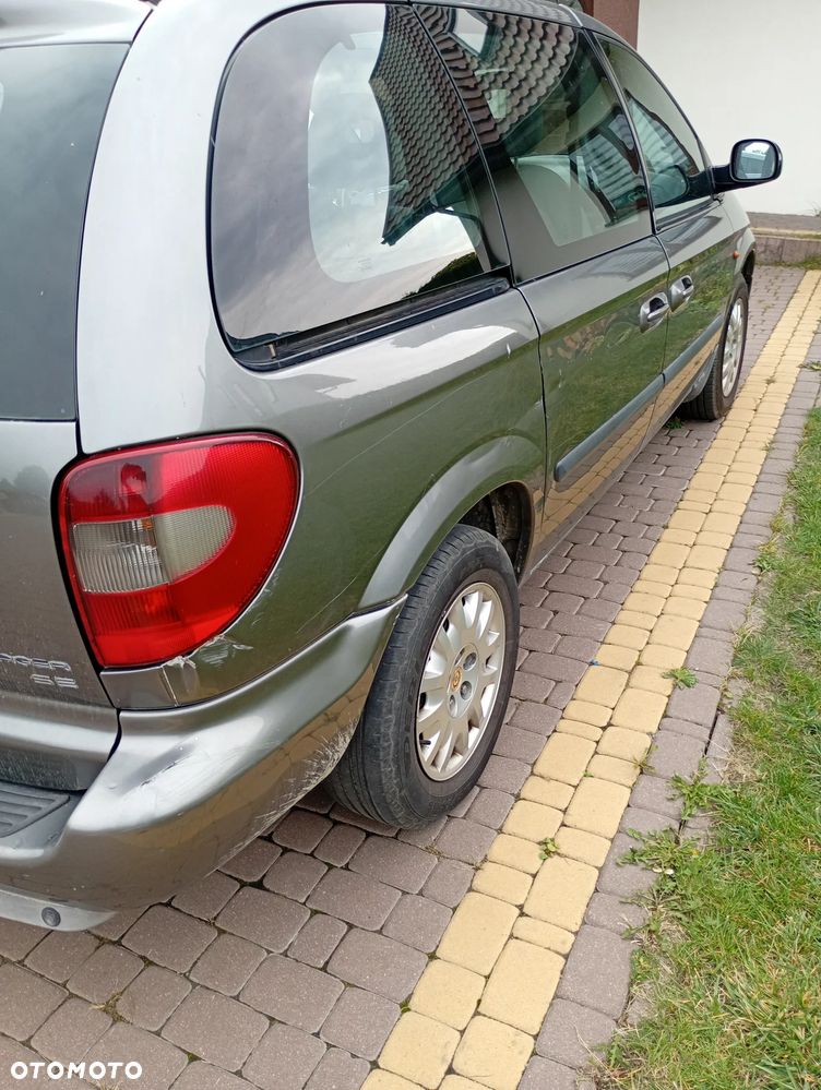 Chrysler Voyager 2.4 SE - 15