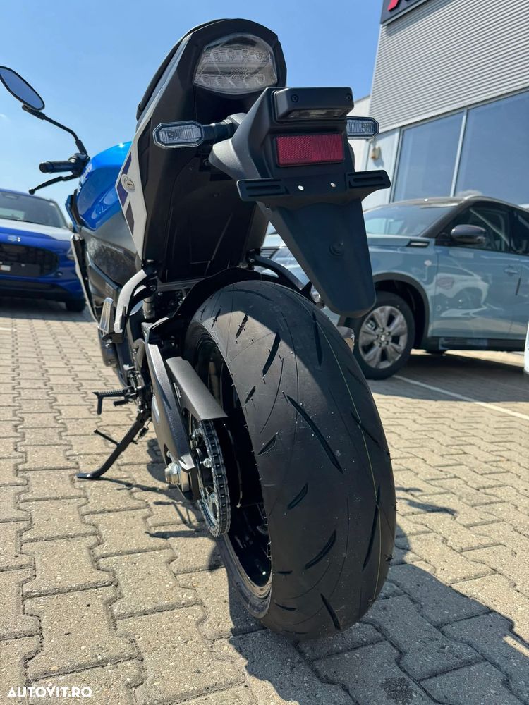 Suzuki GSX-S 1000 - 3