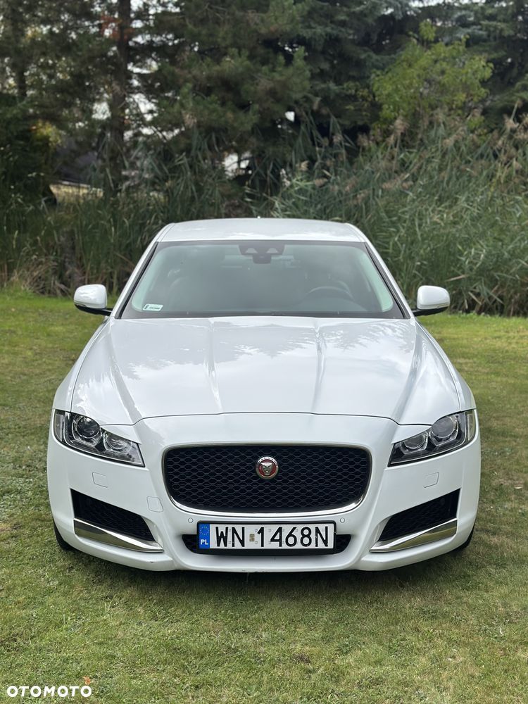 Jaguar XF 2.0 i4D AWD Prestige - 2