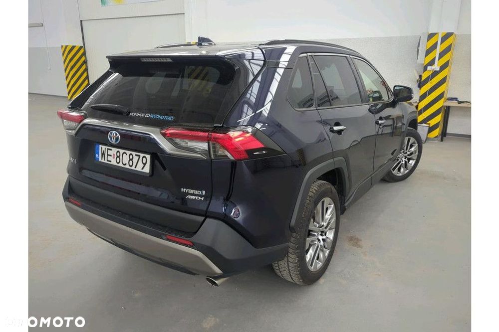 Toyota RAV4 - 3