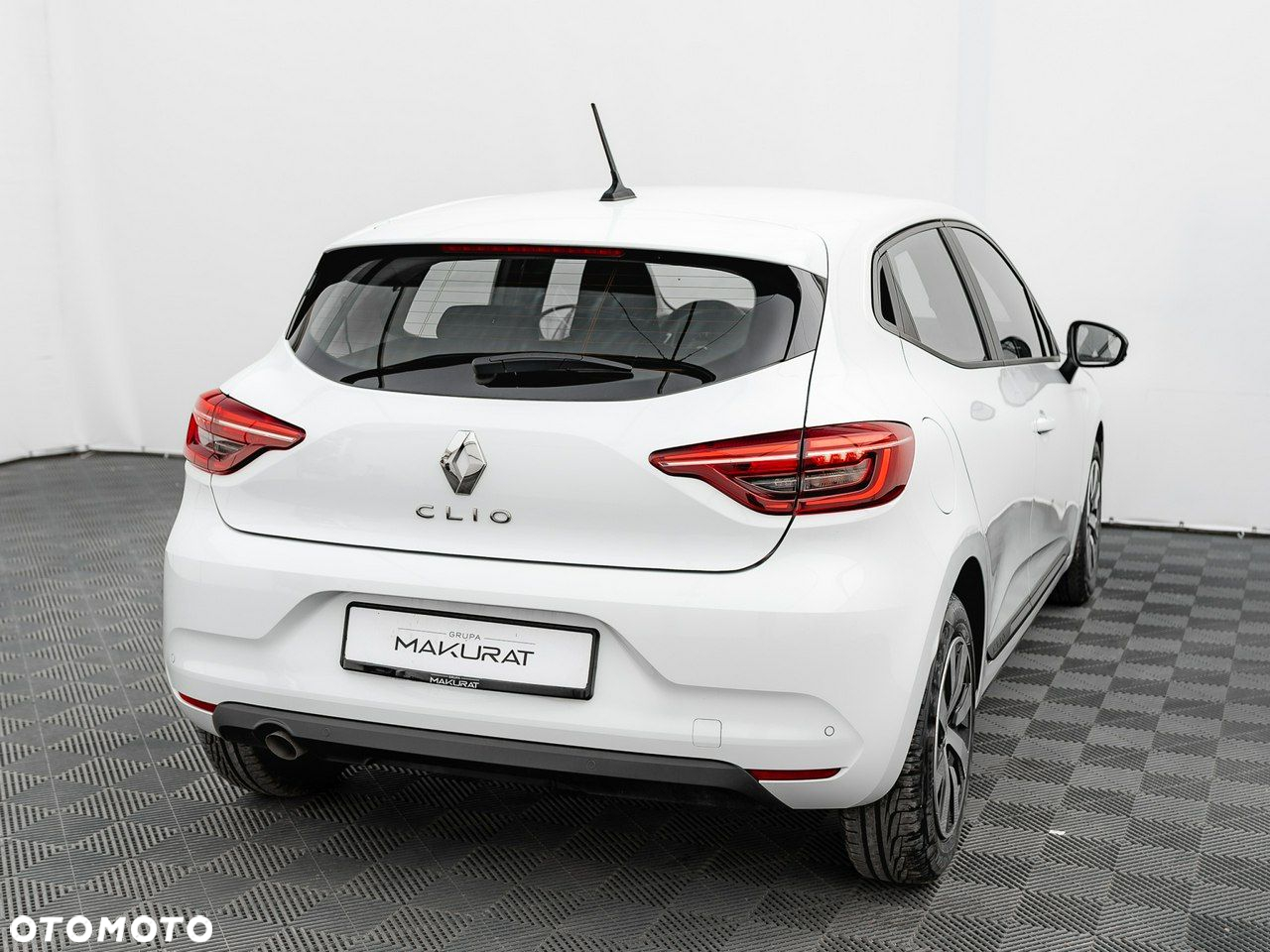Renault Clio 1.0 TCe Equilibre - 6