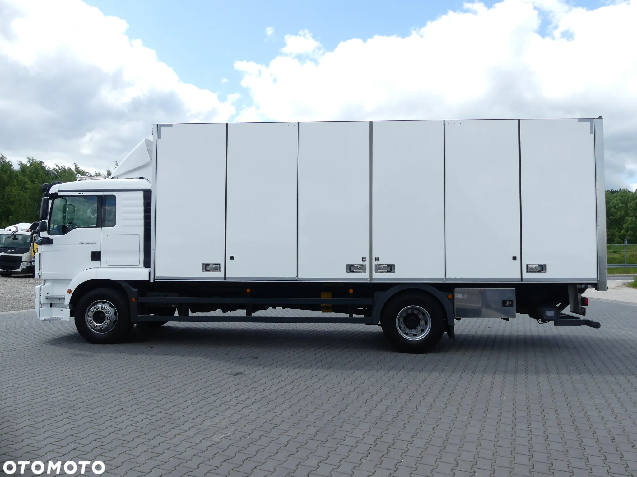 MAN TGM 18.290 / EURO 6 / KONTENER + WINDA / OTWIERANY BOK / - 4